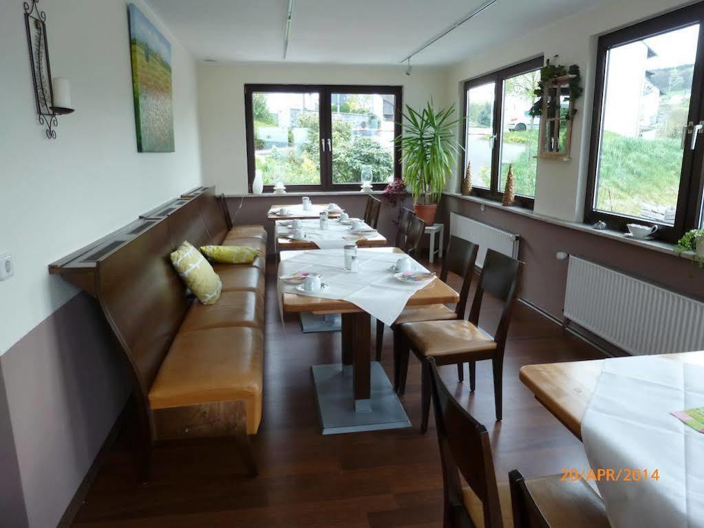 Hotel Garni Zum Adenauer Forst Wimbach Buitenkant foto